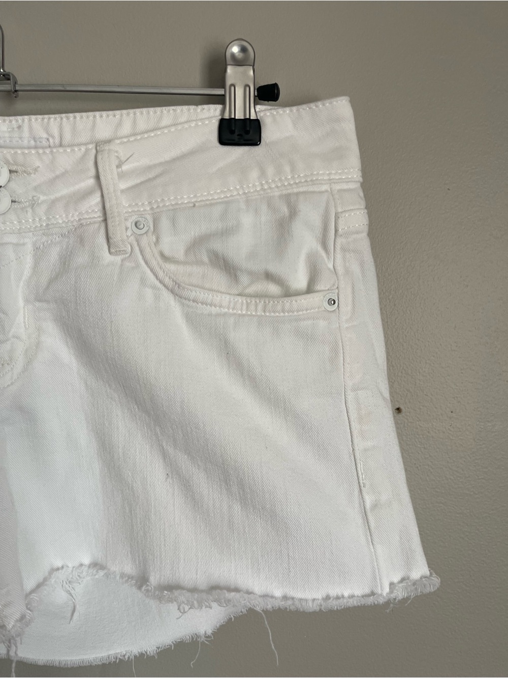 HUDSON | Croxley Mid Thigh White Denim Cutoff Shorts Sz 26 - Picture 5 of 10